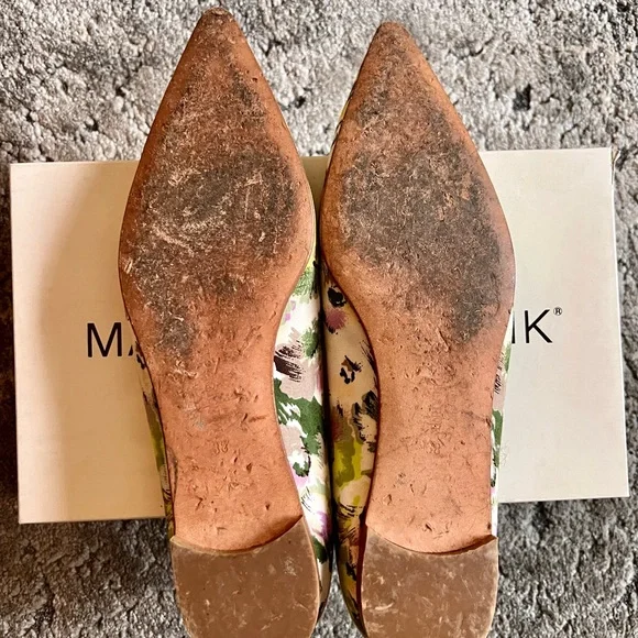Manolo Blahnik Floral Pattern Flats - Picture 4 of 5